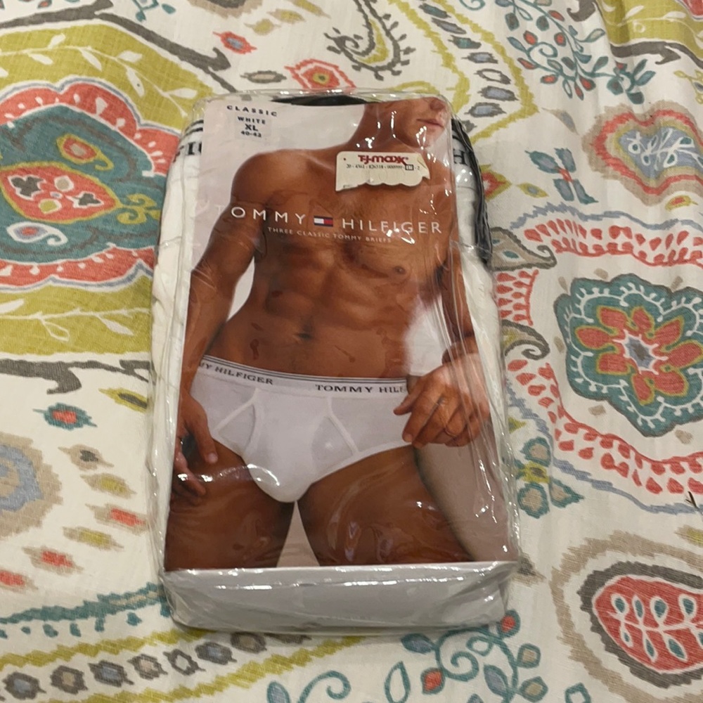 Tommy Hilfiger classic white XL men’s underwear with tags